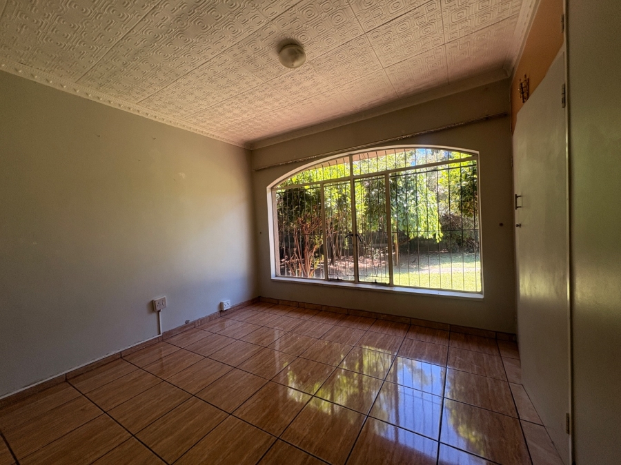 4 Bedroom Property for Sale in Flamwood North West